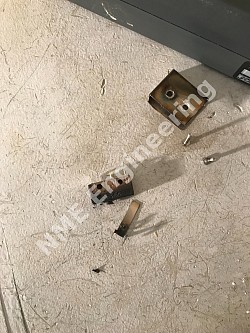Piezas rotas durante el servicio